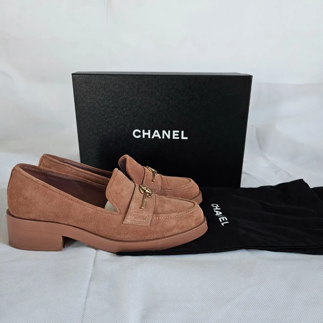 Chanel Mules Velvet Goatskin in Natural, 37.5