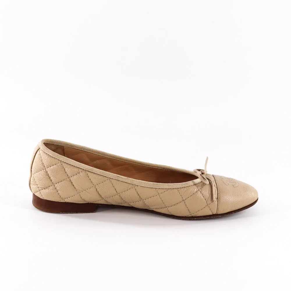 Chanel Nude Classic Grained Leather CC Flats