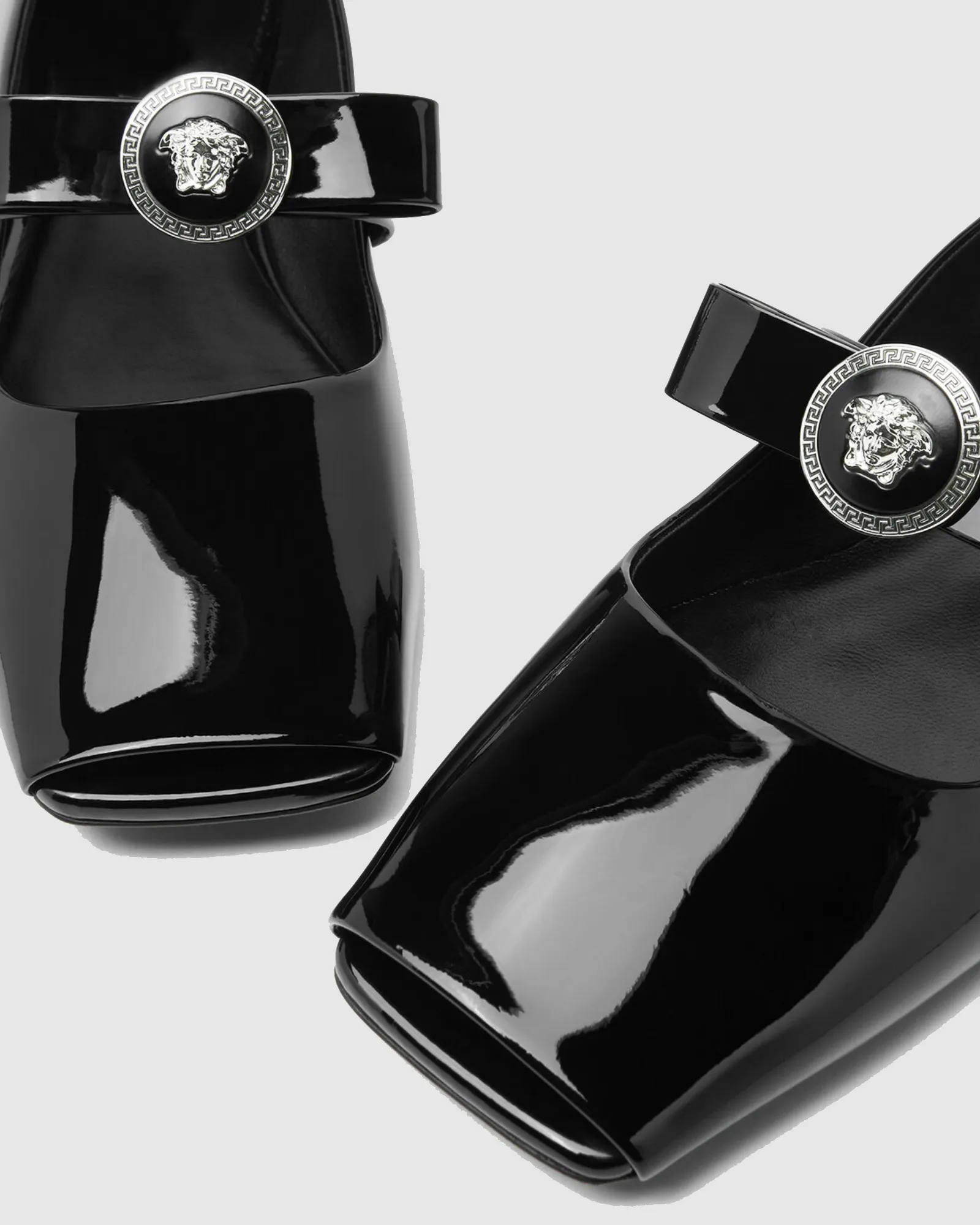 Giulia Fish Mouth Leather Ballet Flats In Black