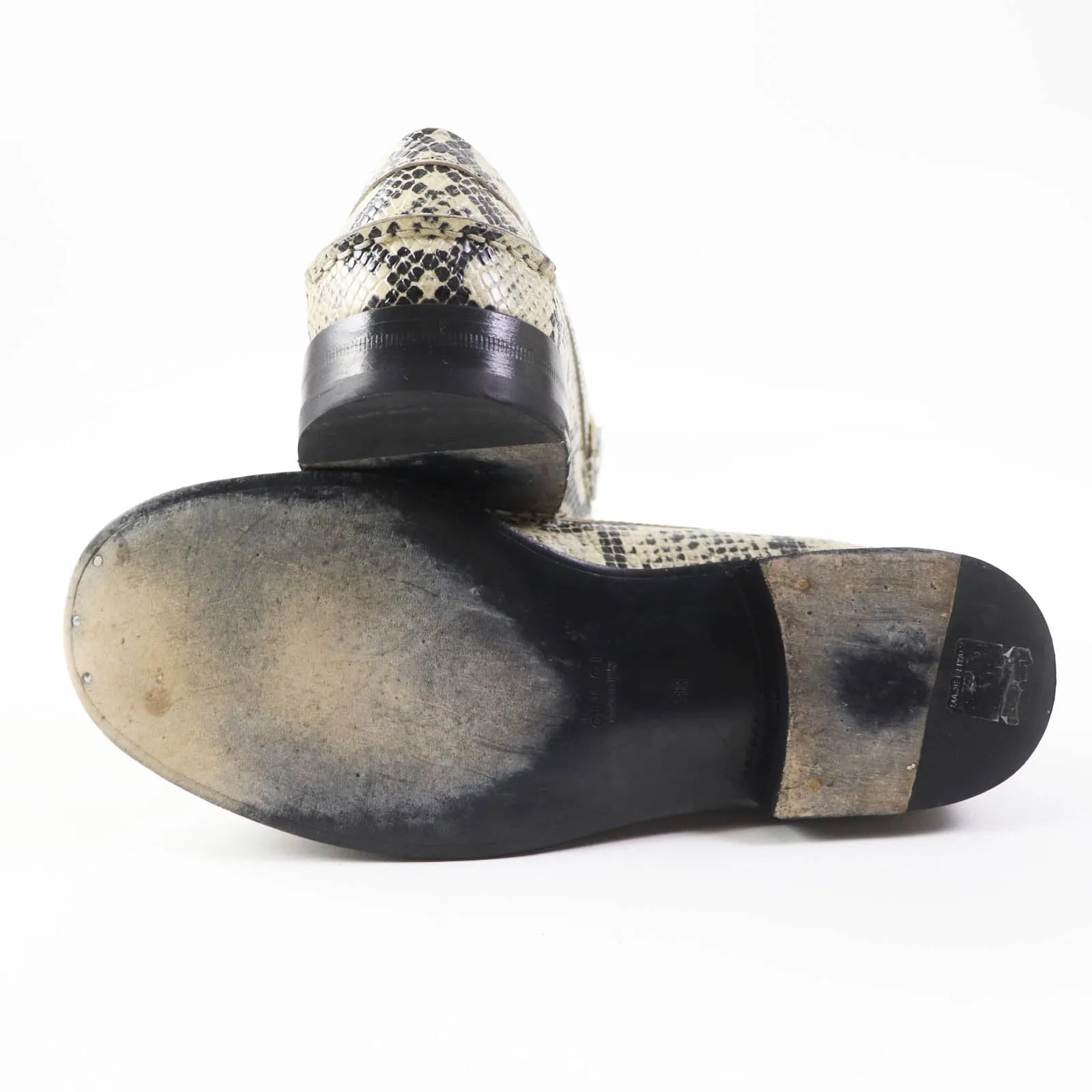 GUCCI loafers 700036 Embossed leather Beige black 38