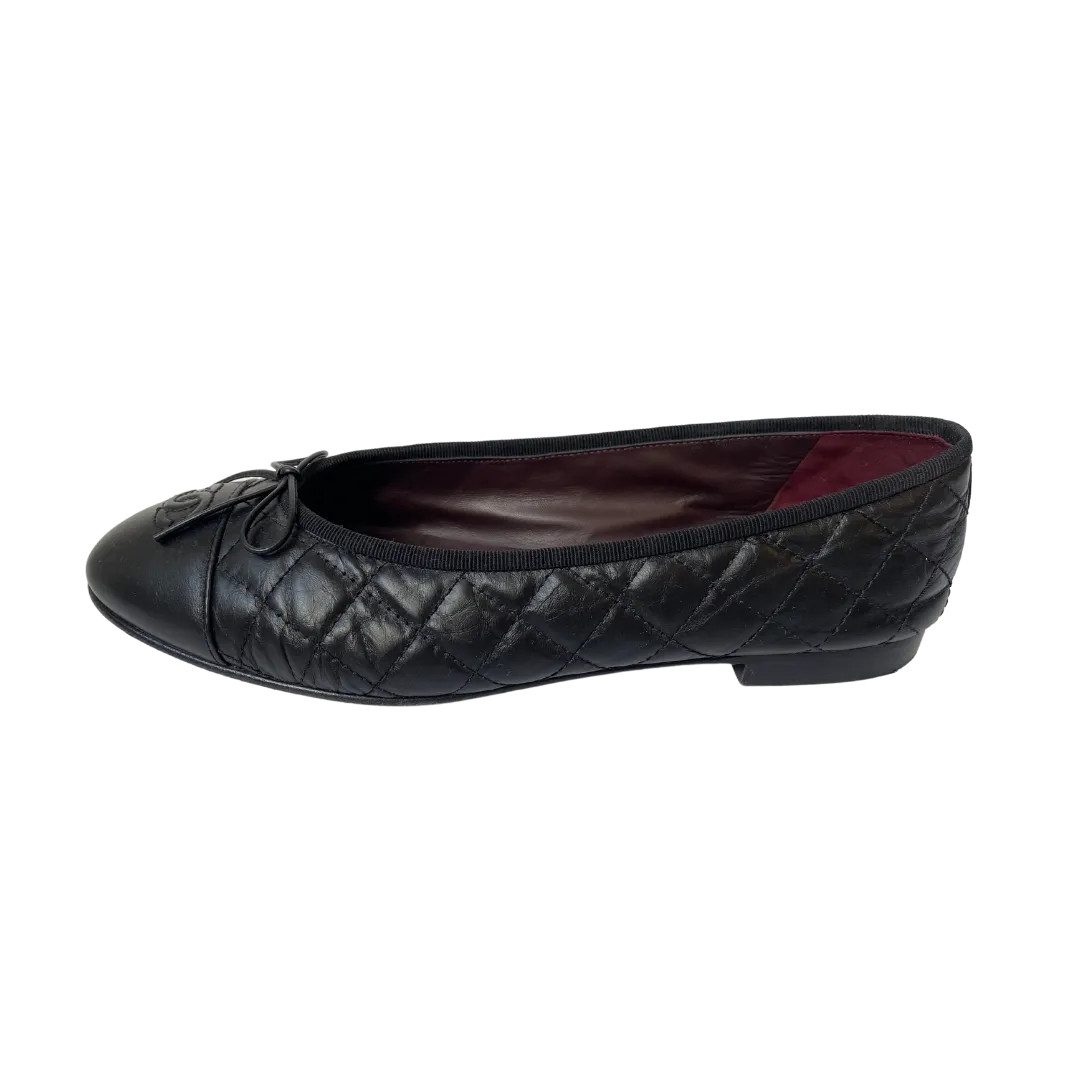 Interlocking CC Logo Leather Ballet Flats