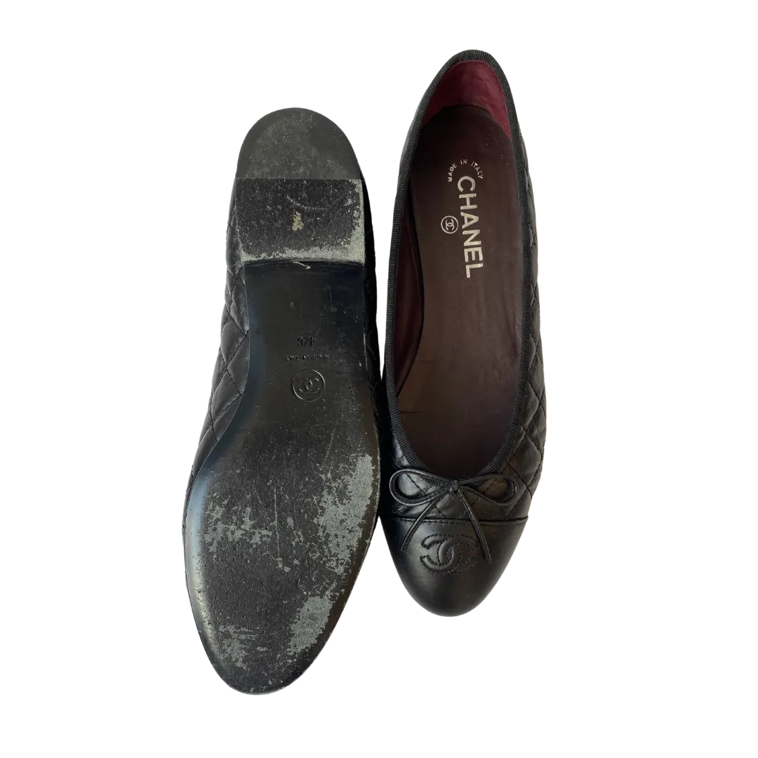 Interlocking CC Logo Leather Ballet Flats