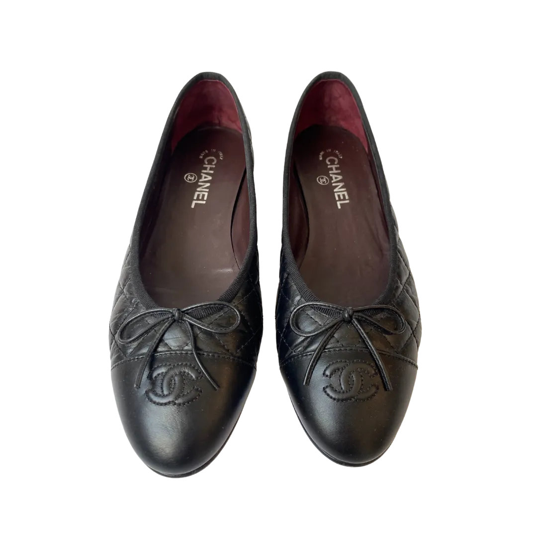 Interlocking CC Logo Leather Ballet Flats