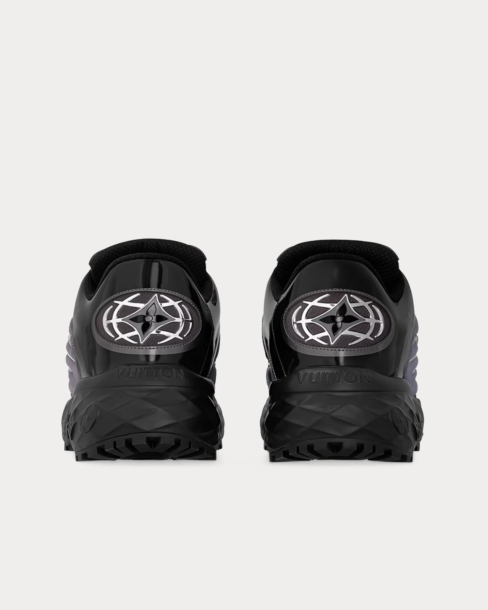 LV Discovery Lace Ups Black Low Top Sneakers