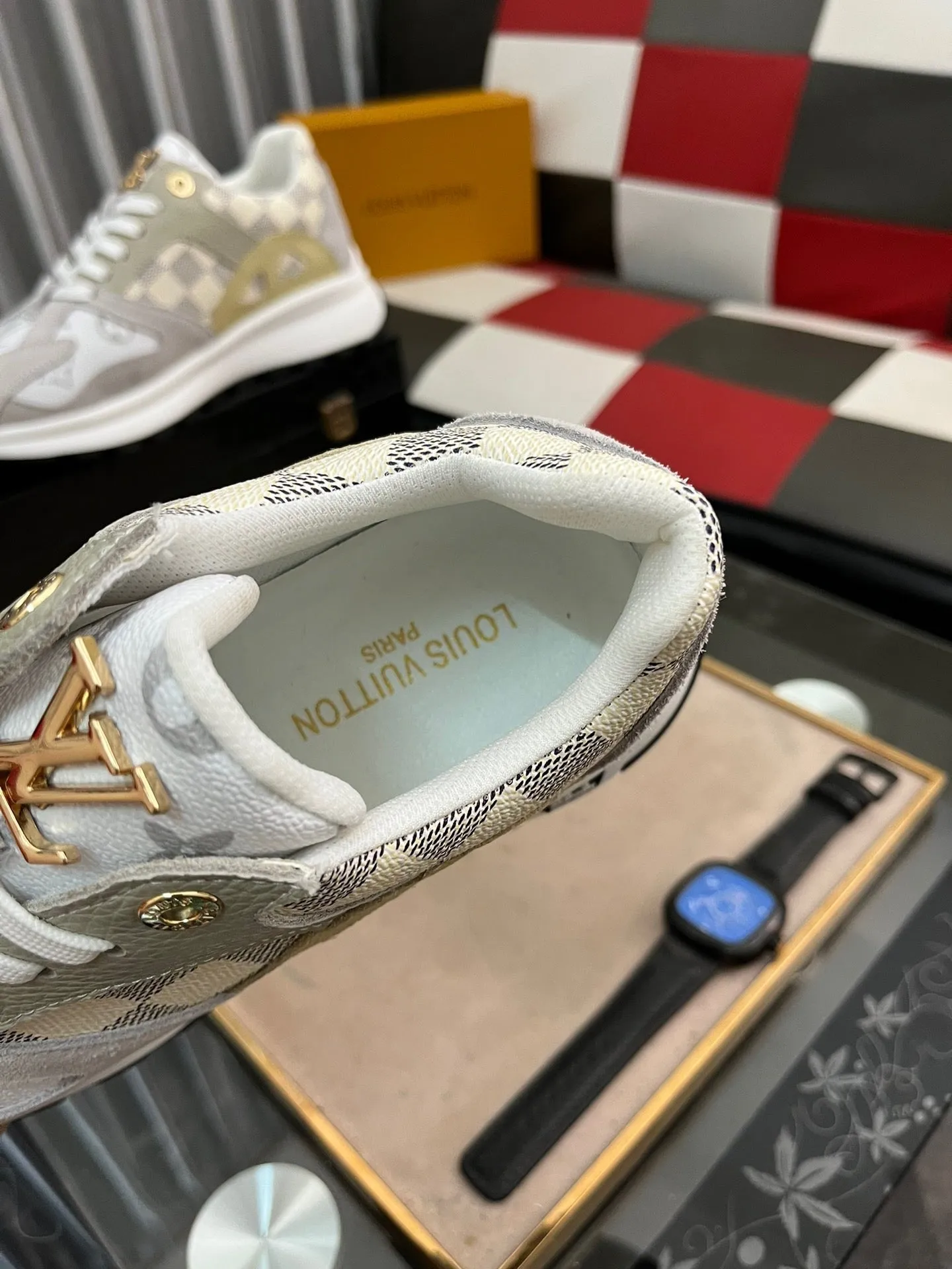 MSE082 LV Men's Sneakers / Size5-11